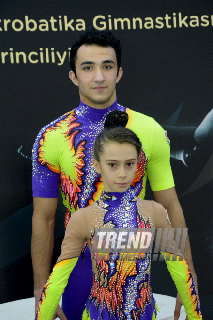 İdman gimnastikası və akrobatika üzrə Birgə Azərbaycan Birinciliyində ilk günün qalibləri mükafatlandırıldı. Bakı, Azərbaycan 3 dekabr 2015